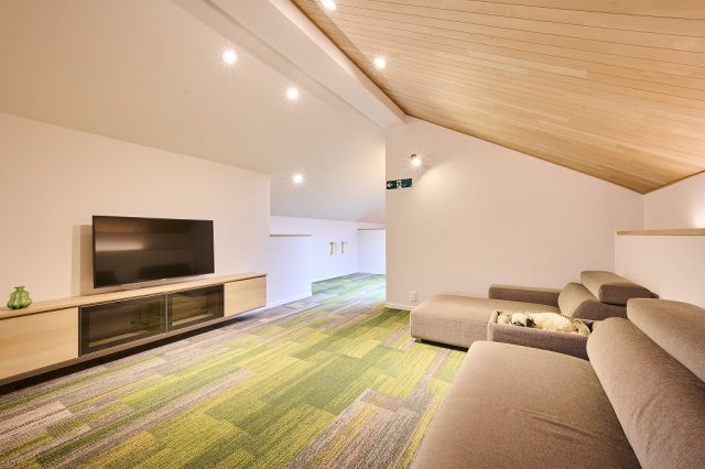 小屋裏空間