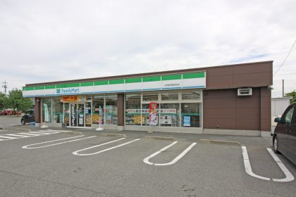 ファミリーマート日野屋伊勢崎茂呂店