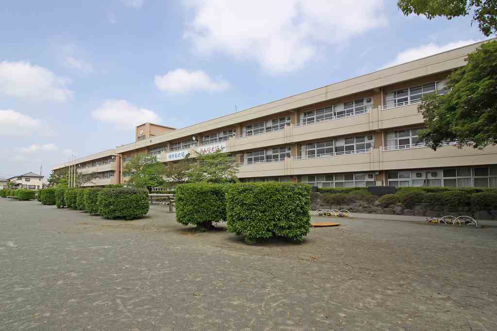 藤岡第一小学校