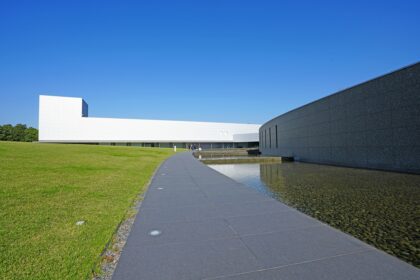 県立館林美術館