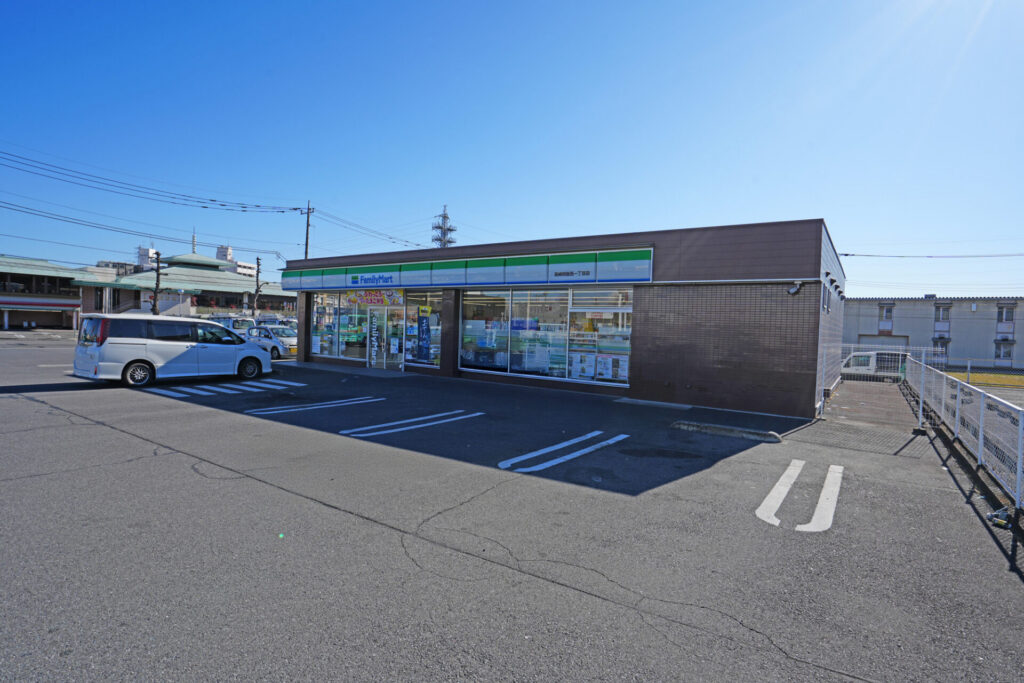 ファミリーマート高崎問屋西一丁目店